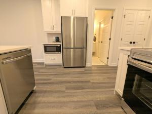 Quiet 2BR Condo Near Hospital and Wi-Fi