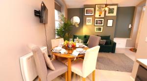 Brighton Central Gem, Sleeps 4, 6 Min Walk to Beach and Station