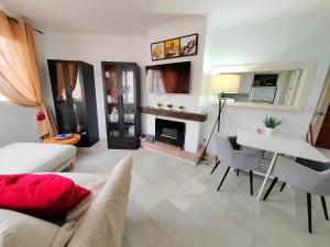 Puerto Marina beach 1 bed flat