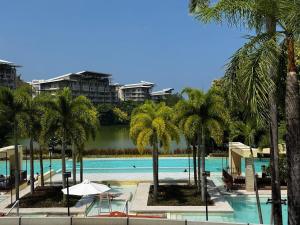 Classy Pico de Loro Jacana B 2BR Near Pool & Beach