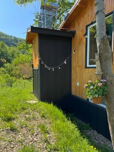 Cabana Magic Pine Nest