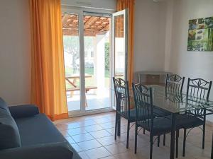 Gîte climatisé, animaux acceptés - 6 pers. - API-1-52-2838