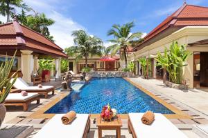 Villa Sri Suri - 6 Bedroom Pool Villa with Butler Service
