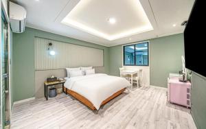 Hound Hotel Incheon Seogu