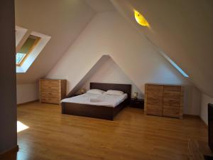 Apartament dwupoziomowy przy Stoku - Apartamentuj