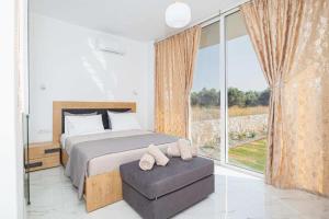 Dreamy Charaki 2 Bd Villa with Private Pool