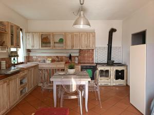 A casa di Amelia, family