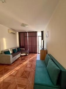 Sun Wave Top Apartment near the beach
