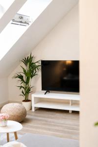 Cityview Skylight Cozy Apartment Old Town Prague