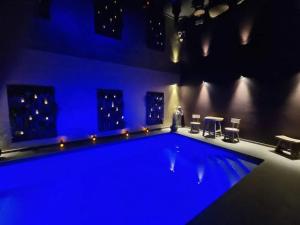 Villa with Private Pool in Hamois 350 m²
