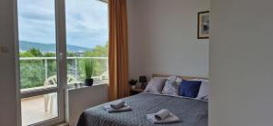 Elegant Studio in Yassen by Menada