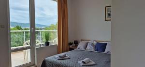 Elegant Studio in Yassen by Menada