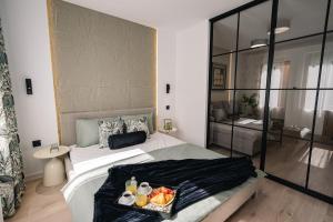 Olive Luxury Apartment few steps away from the sandy beach