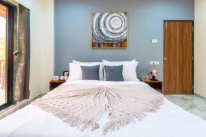 Alaya Stays Ansh Villa Luxury 4-BHK Pet-friendly Getaway with Private Pool, Lawn & Sports Turf Near Solanpada Dam & Sahyadri Waterfall