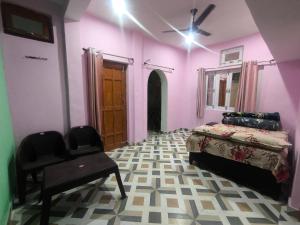 Buransh Family Hometay