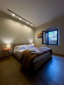 House 20S, 43N