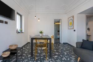 GuestHost - Grimaldis Terrace - Lovely Apartments