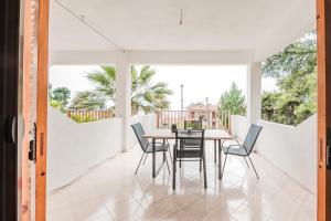 Triton Apartment by Rentals Pro - Loutra Agias Paraskevis Halkidiki