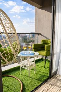 Riara One,heated pool,gym a minute walk to Junction Mall