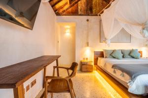 Family Ties - The Nest, 1BR villa with pool