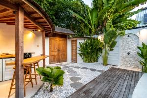 Family Ties - The Nest, 1BR villa with pool