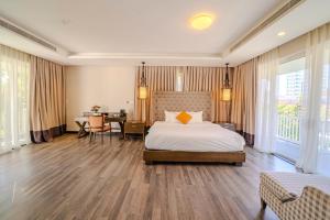 Terra Villa 4BR Private Pool -Walk to beach - Da Nang