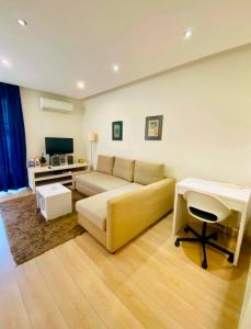 ORANGEHOMES one bedroom Modern apartment in the city center