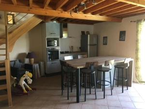 Camping 3 étoiles - Piscine - ccbgbcd