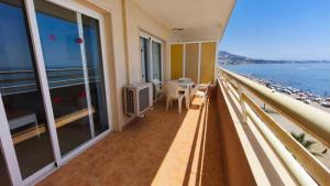 Apartamento Stella Maris en 1º Línea de playa con vistas Mar y AC en Fuengirola Boliches