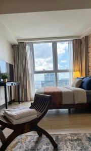 Luxury 1BR Apartment in Manila, BGC - Uptown Parksuites 1