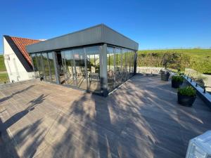 Villa Banfi - Luxury Retreat with Infinity Pool & Vineyard Views