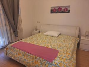 Hana Apartments