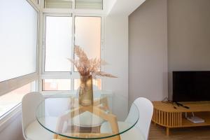 141-Fully Renovated, Shared Pools & Garden