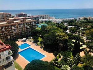 141-Fully Renovated, Shared Pools & Garden
