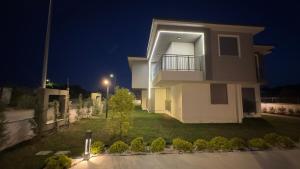 Nest Park Side