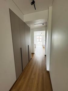 River View Apartment in the Park