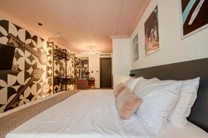 Loft 23 Boutique Hotel