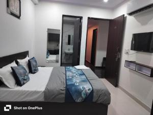 Residency- fully air-conditioned & family-friendly room