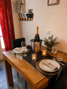 Sweet Loft Grenoble-Love Room avec jacuzzi & sauna