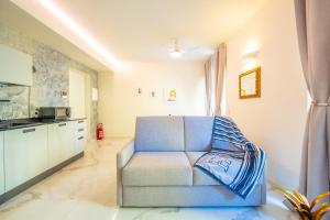 Luxury Apt for 4 guests with parking
