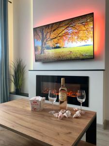 LUX-COMFORT APARTAMENT Klimatyzacja, KOMINEK, Garaż wewn, Balkon od strony ogrodu, Idealna lokalizacja wypadowa, obok sklepy, blisko Galerii Gemini