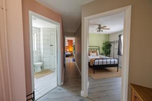 Irene Suite I Cozy 2BRM Bungalow I Sleeps 6 I Close to Principality Stadium I Cardiff Castle I Wales Millennium Centre I WiFi I Parking and Easy Access to Barry Island