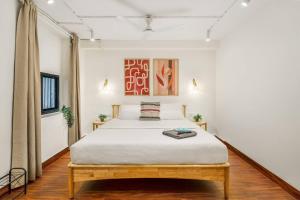 48B Stylish 1BHK Khar With Swing