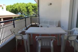 Cozy flat steps away from Lignanos golden beach