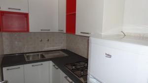 Cozy flat steps away from Lignanos golden beach