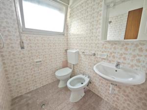 Charming villa with furnished patio in Lignano