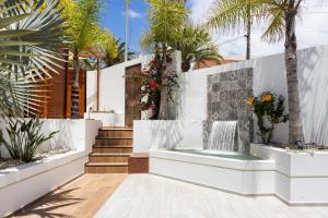 The Green Villa La Florida by Olax Rentals