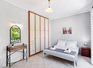 Olia Apartments S
