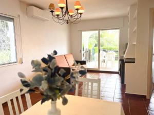 Esmeralda, apartamento con jardín privado.
