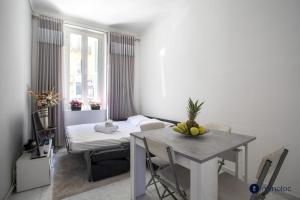 Air-conditioned apartment in the République district